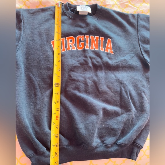 University of Virginia, YL 10/12, officially licensed, Navy sweatshirt - Picture 3 of 6